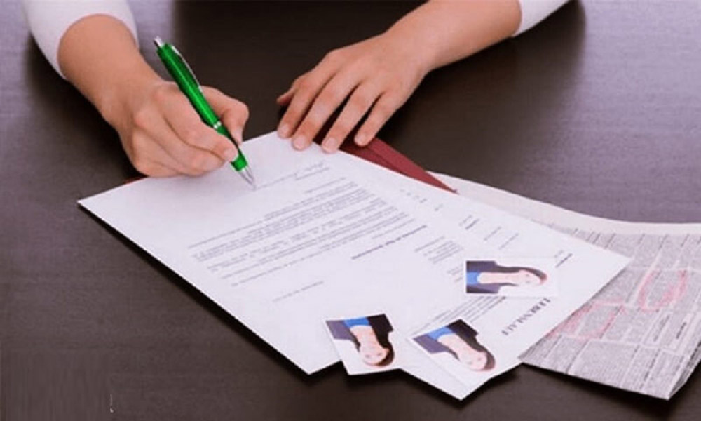 Dự thi nâng bằng B2 lên E đòi hỏi bạn phải chuẩn bị hồ sơ và nộp 2 lần